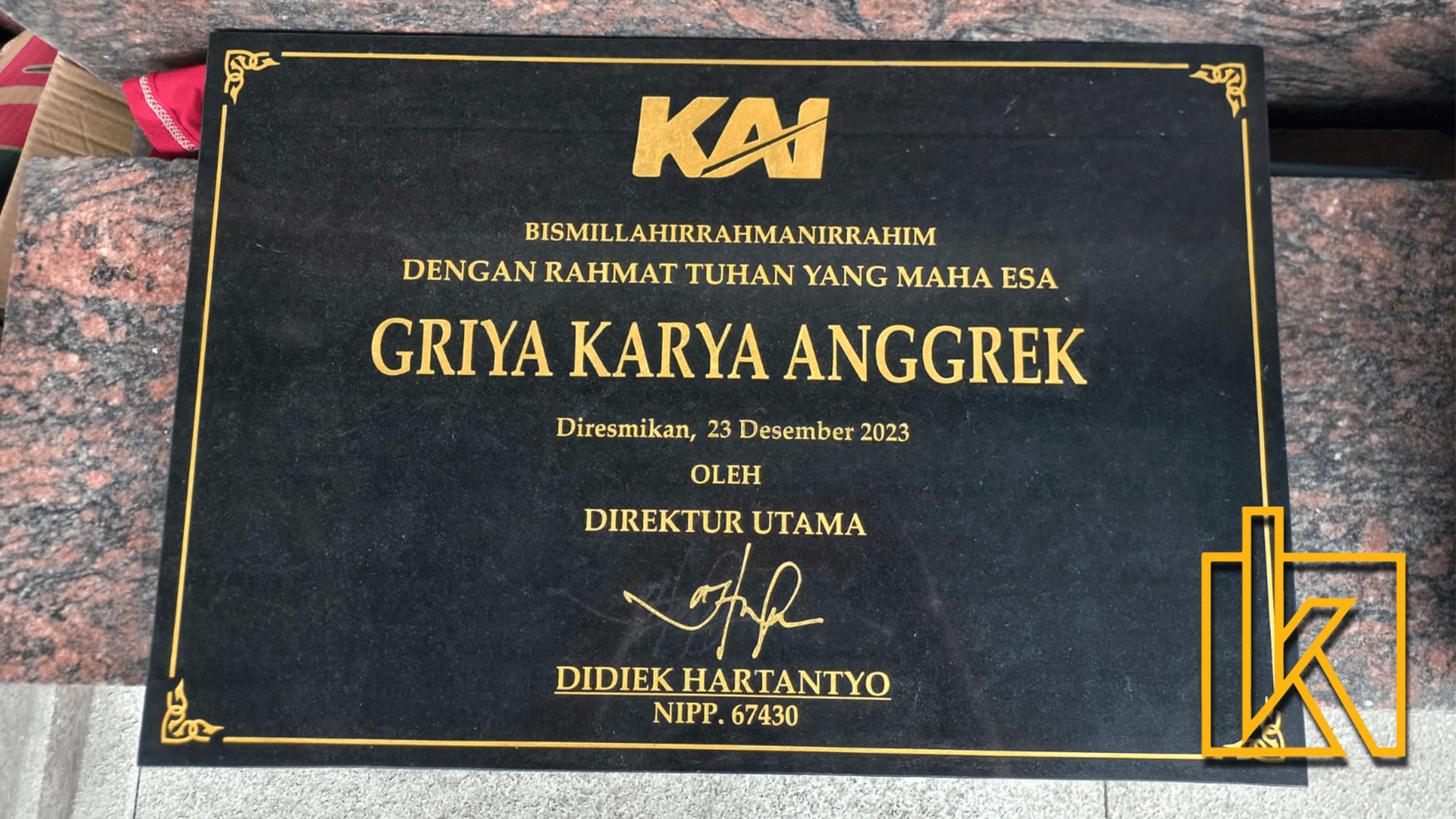Berapa Harga Prasasti Peresmian yang Wajar? Cek Estimasi dan Contoh!